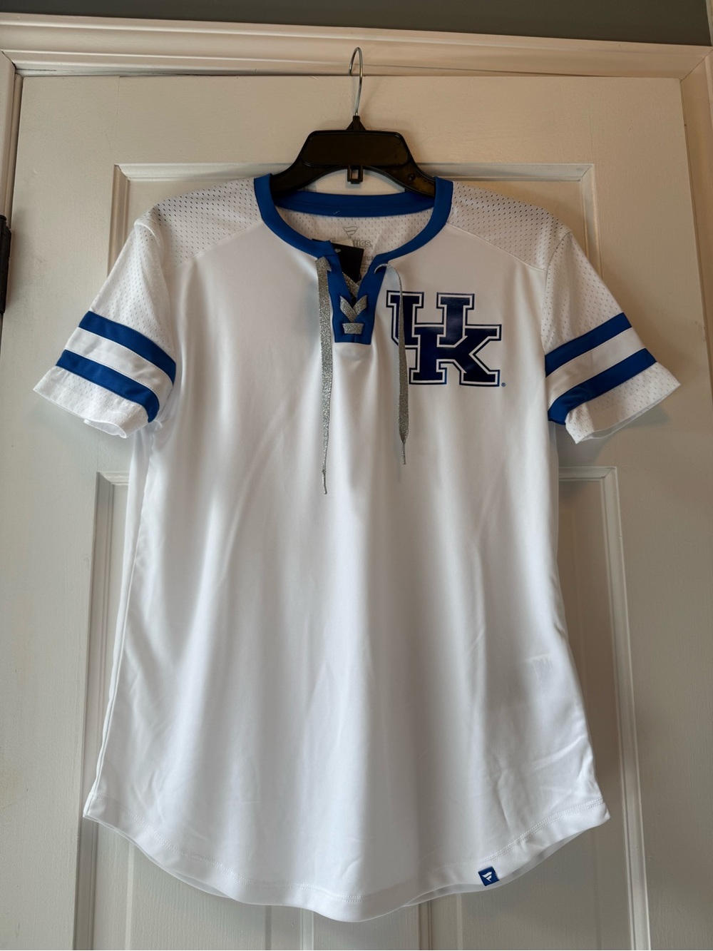 NWT University of Kentucky White & Blue Lace-Up Jersey Style Tee